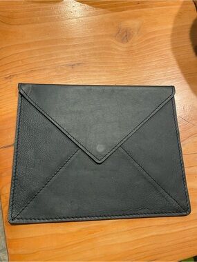 Mark & Graham Envelope Leather clutch pouch